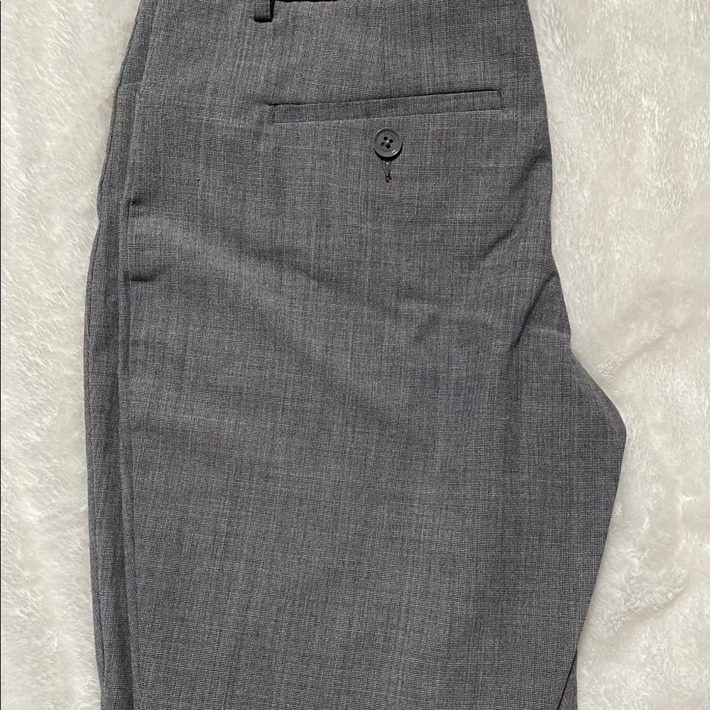 Express Editor Shorts - Picture 4 of 8